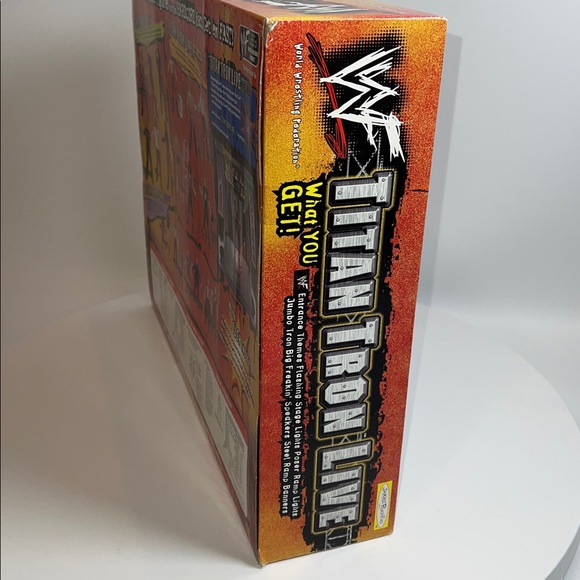 NEW SEALED WWF TITAN TRON LIVE SET WITH VINCE MCMAHON ACTION FIGURE - Picture 6 of 11
